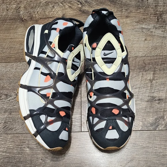 Nike kukin sneaker Men's Size 11